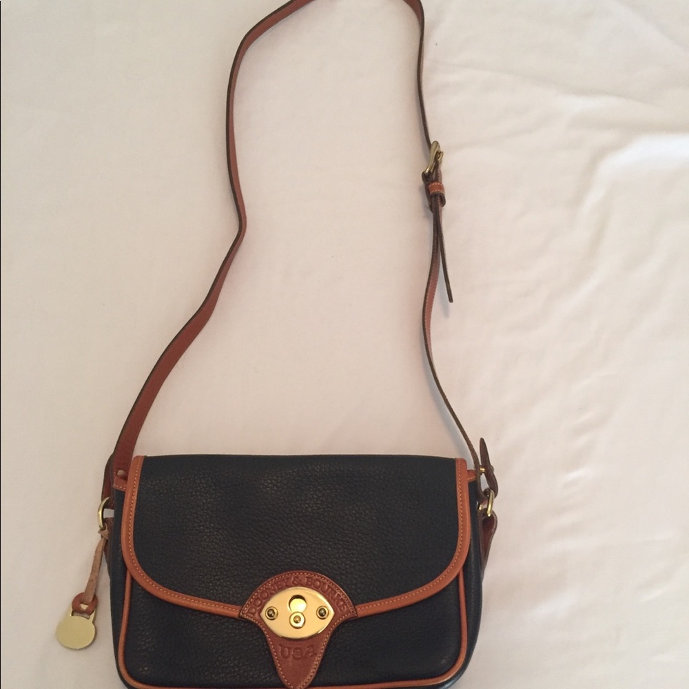 Vintage Dooney and Bourke weather crossbody bag - Picture 3 of 8